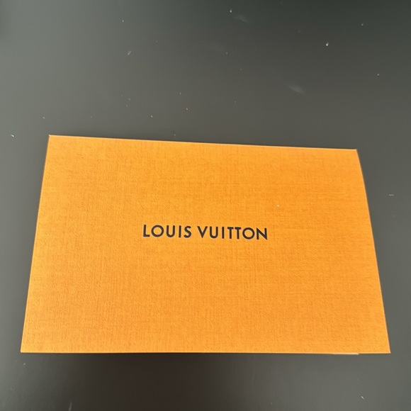 Louis Vuitton gift packages - Picture 8 of 10